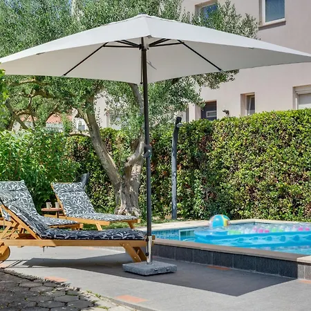 Petra In - Haus Für 6-8 Personen Villa Bibinje