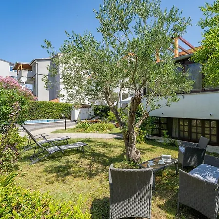 Petra In - Haus Für 6-8 Personen Villa Bibinje