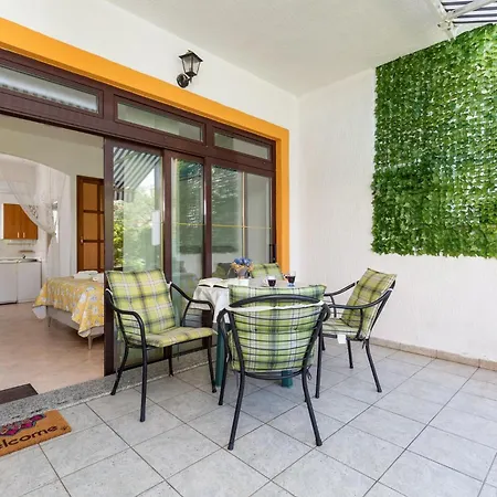 Villa Petra In - Haus Für 6-8 Personen *