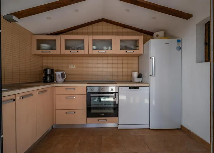 Villa Petra In - Haus Fuer 6-8 Personen